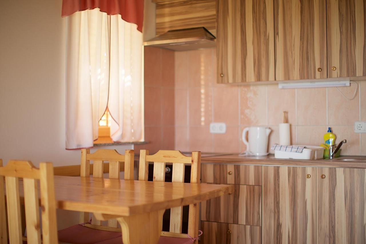 Tourist Farm Apartments Lovrec Jirsovci Extérieur photo